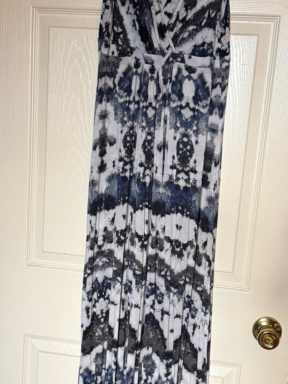 Women’s Blue and Black Tie-Dye Maxi Dress